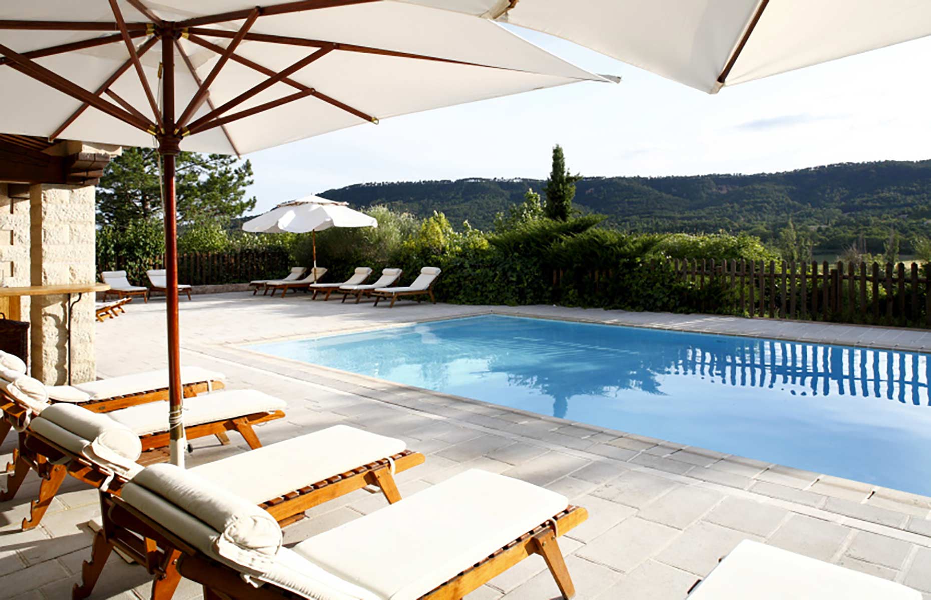 Piscine La Bastide de Moustiers - Hôtel Provence, France.