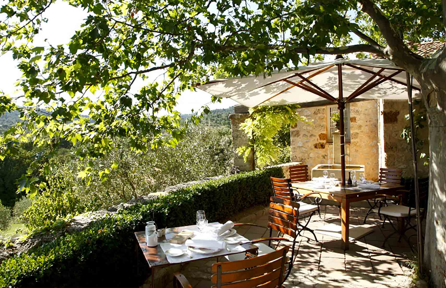 Restaurant du chef Christophe Marin La Bastide de Moustiers - Hôtel Provence, France.