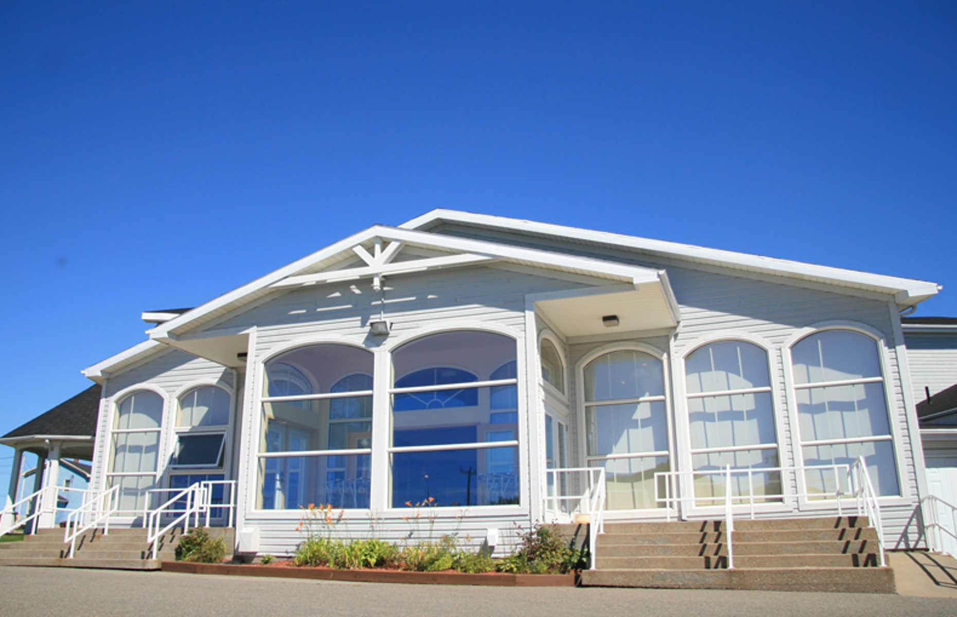 chateau-madelinot-canada-iles-de-la-madeleine