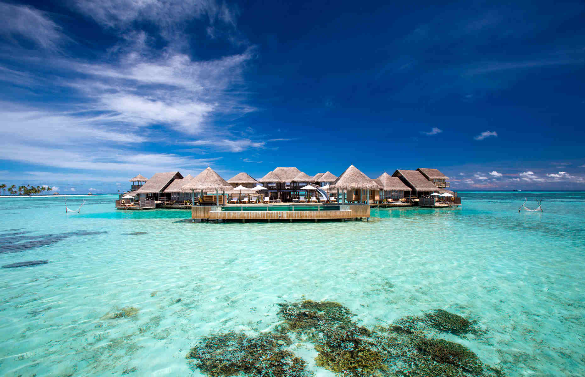 gili-lankanfushi-hotel-vue-mer-maldives