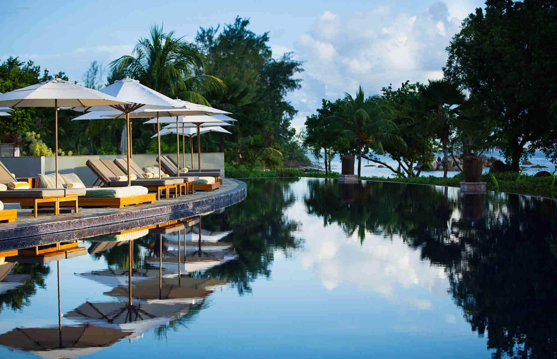 Piscine principale - Raffles Seychelles, Praslin - Hôtel Seychelles