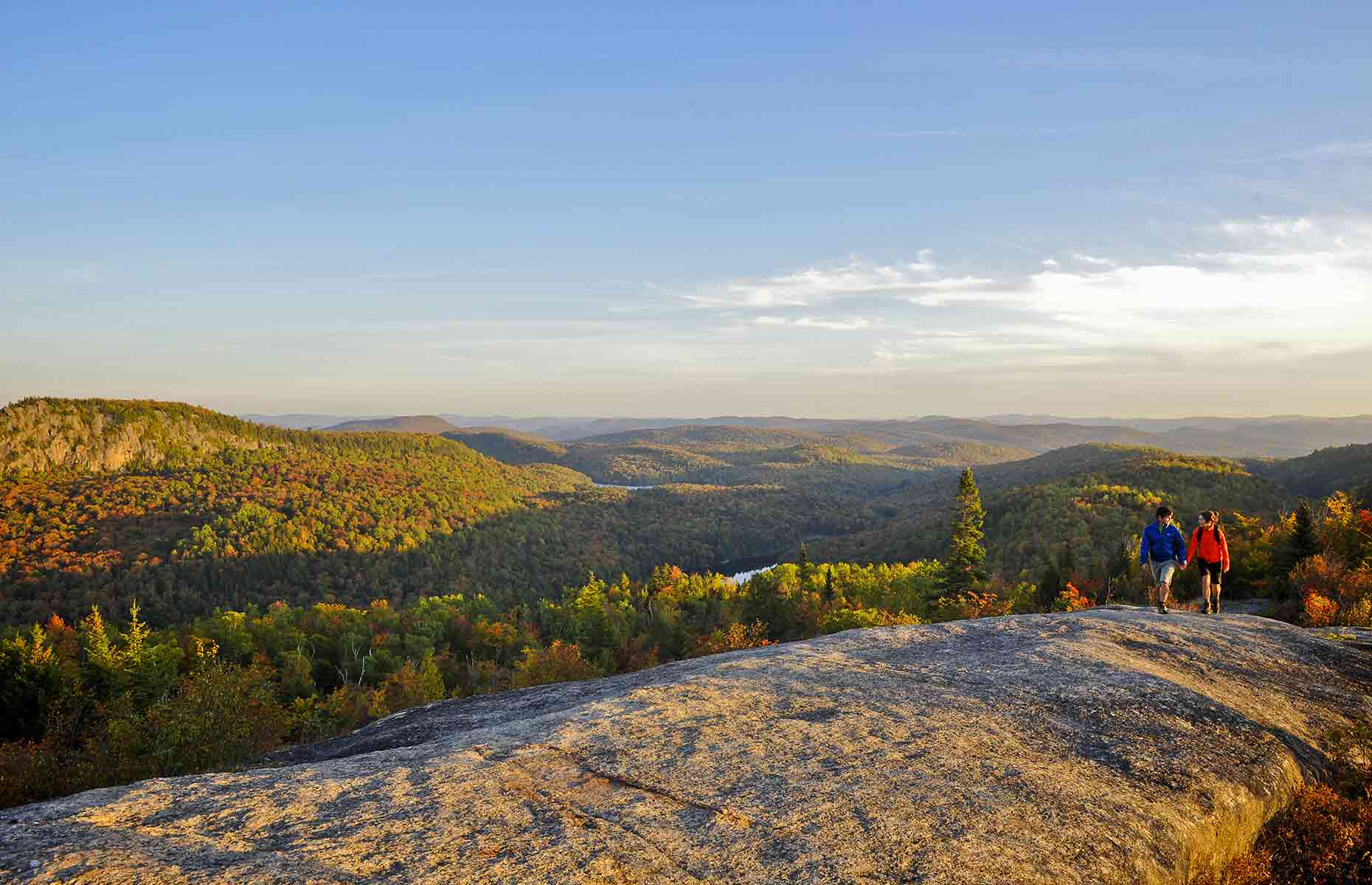 Randonnée dans les Laurentides - Voyage Luxe Québec au Canada -©tourismelaurentides