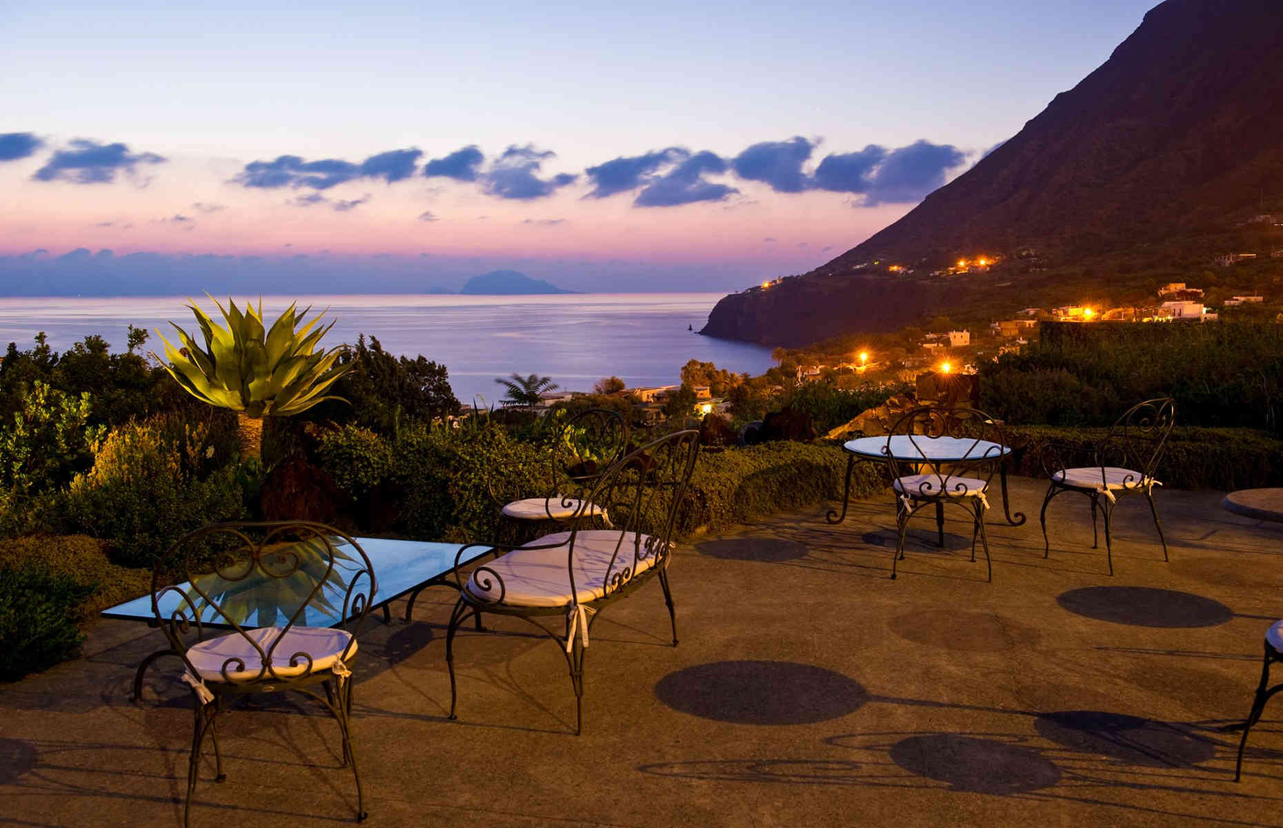 Terrasse Signum Hotel - Hôtel Salina, îles Eoliennes