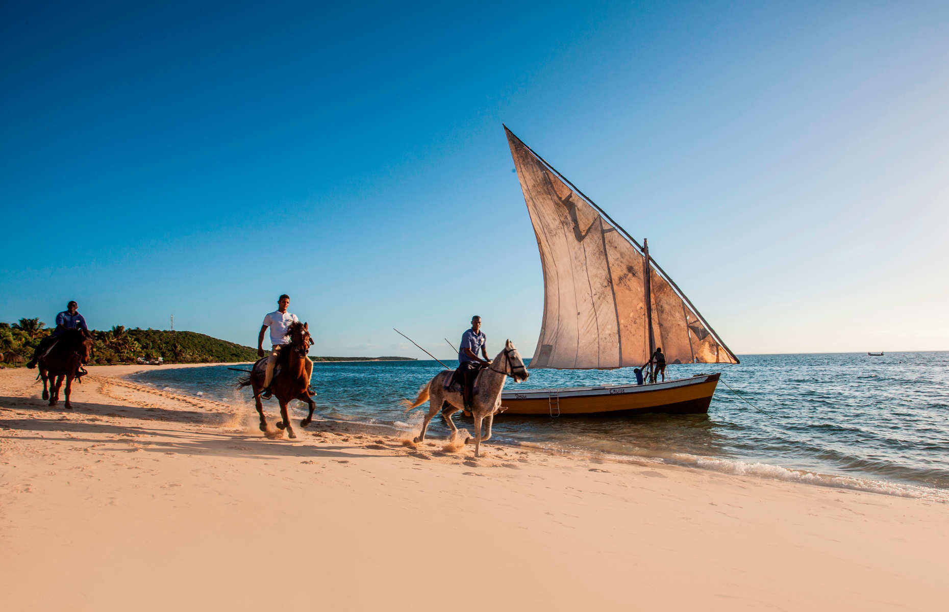 Chevaux sur la plage Anantara Bazaruto - Voyage Mozambique