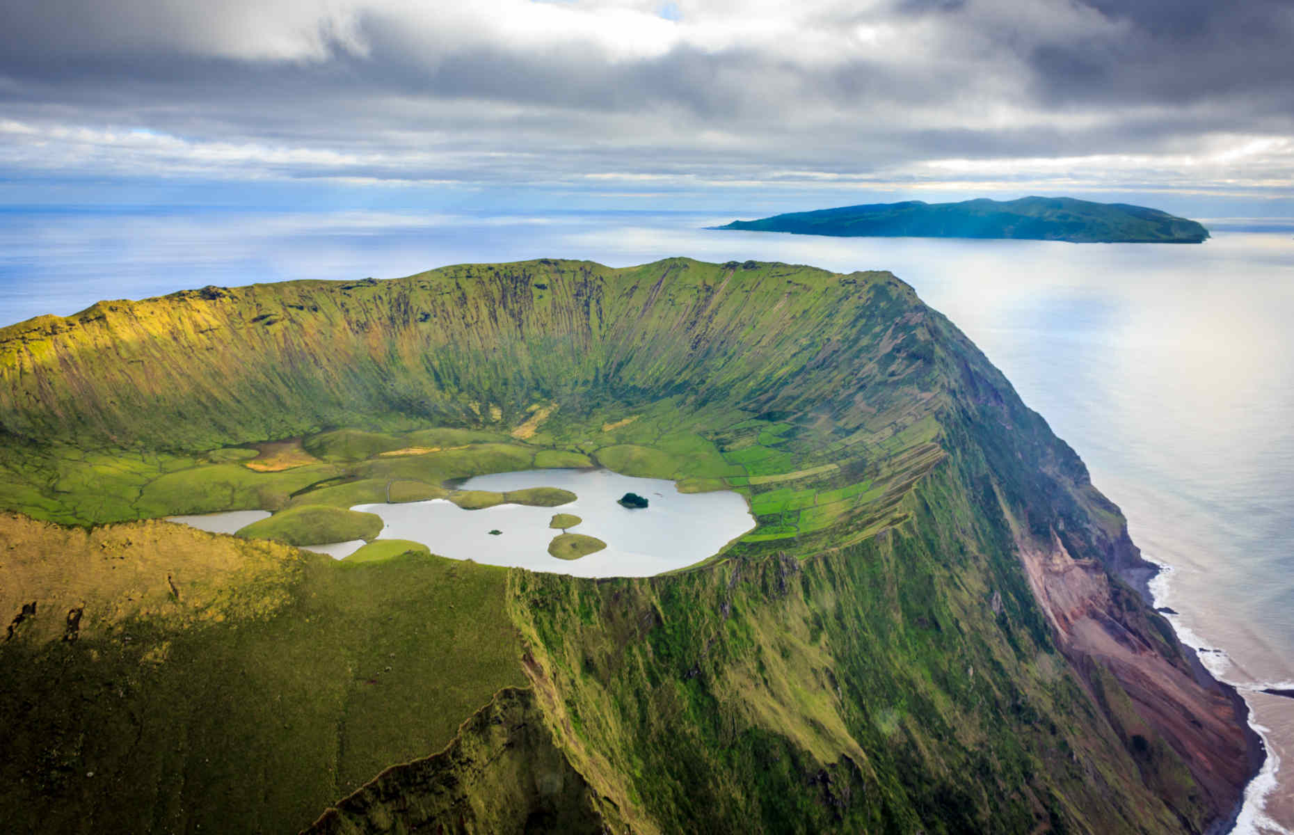 Caldeirão, Corvo - Voyage Açores