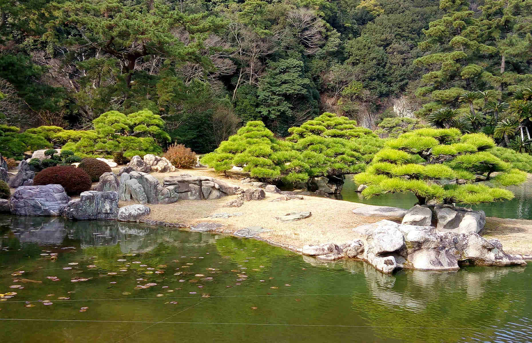 Ritsurin-garden-Shikoku
