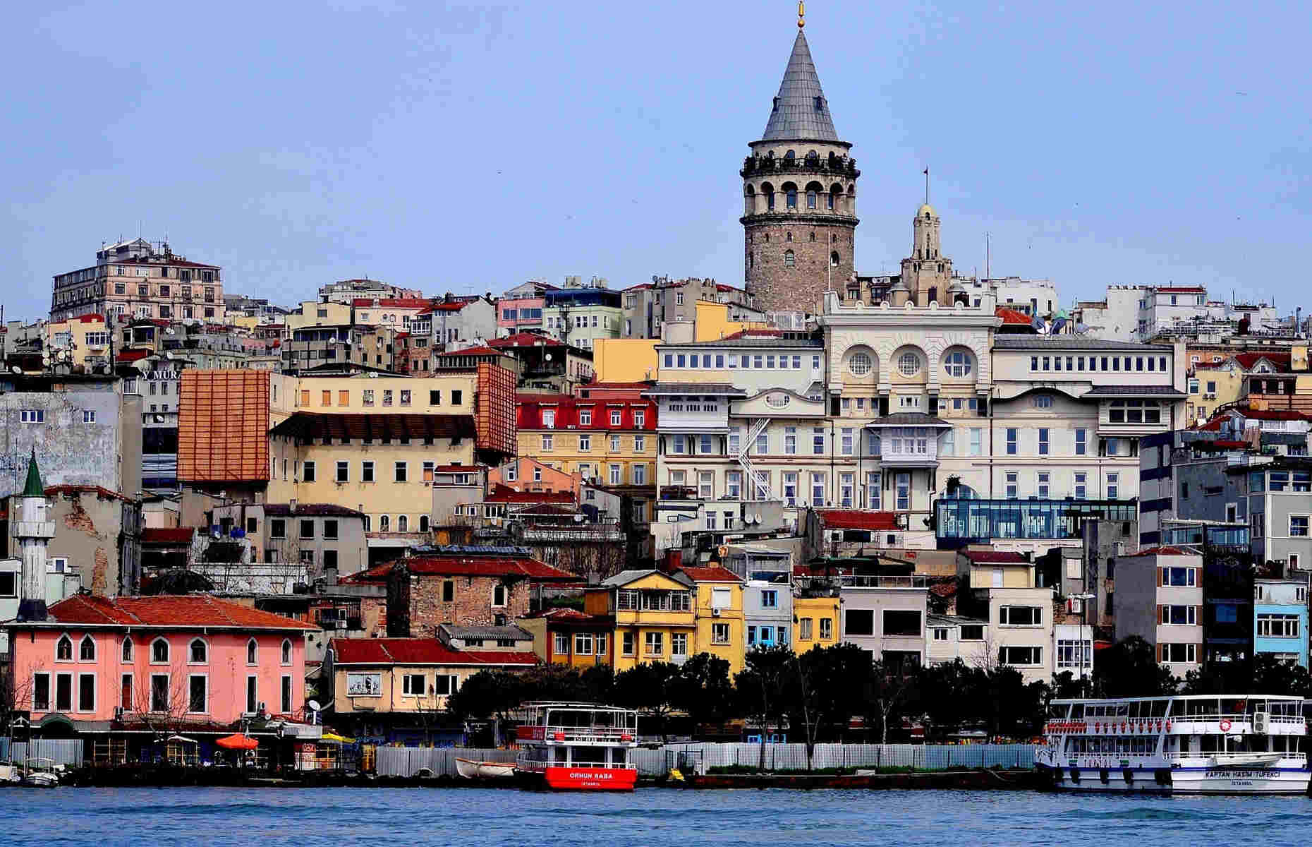 Tour de Galata depuis le Bosphore - Voyage Istanbul, Turquie