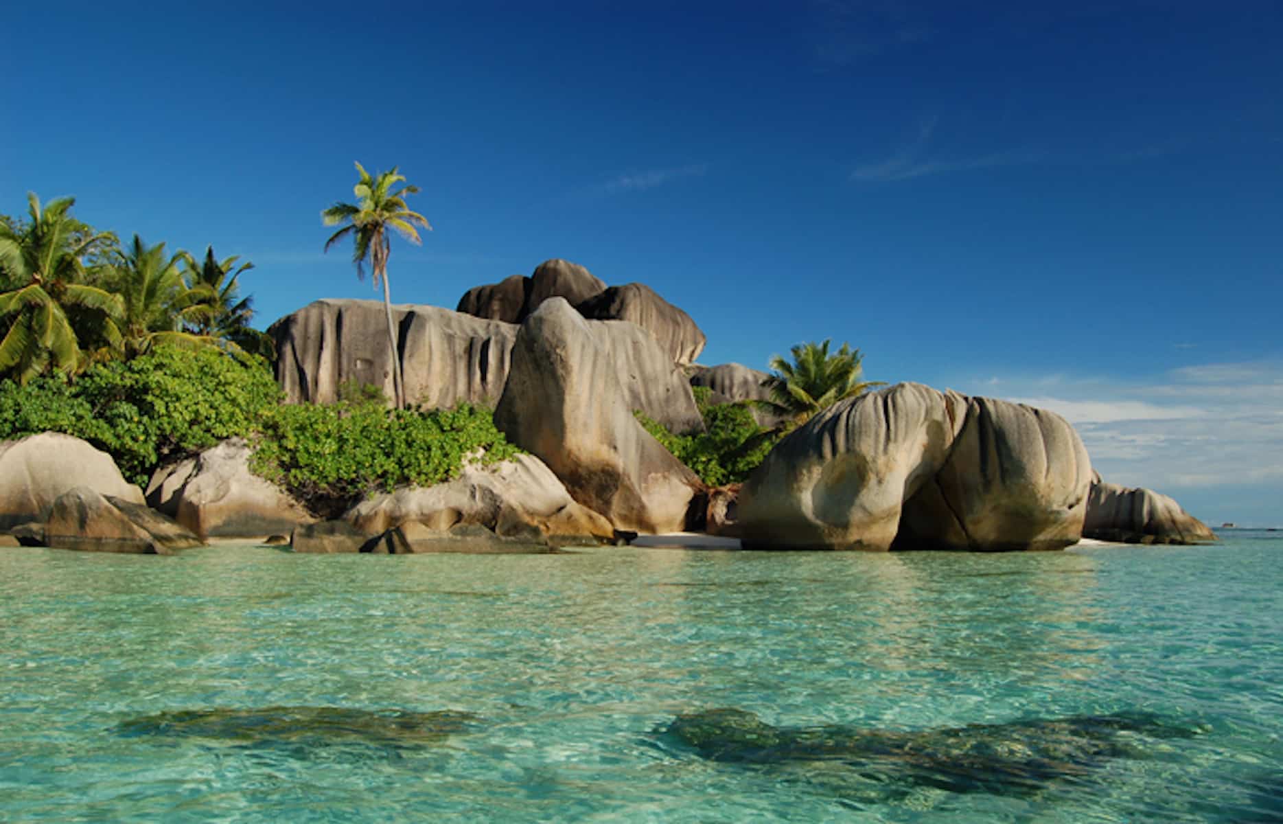 Plage et Rochers Granitiques - Voyage aux Seychelles